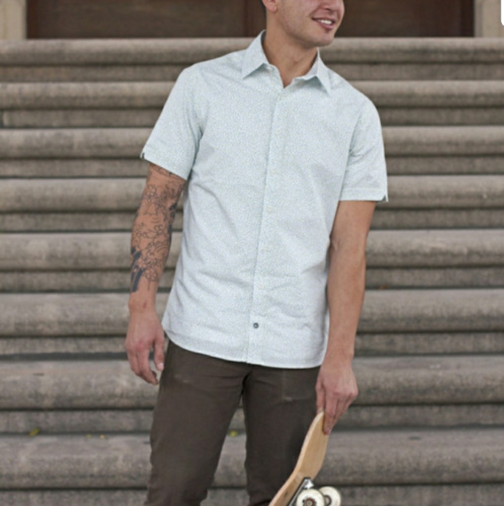 Taylor Stitch short sleeve floral jack